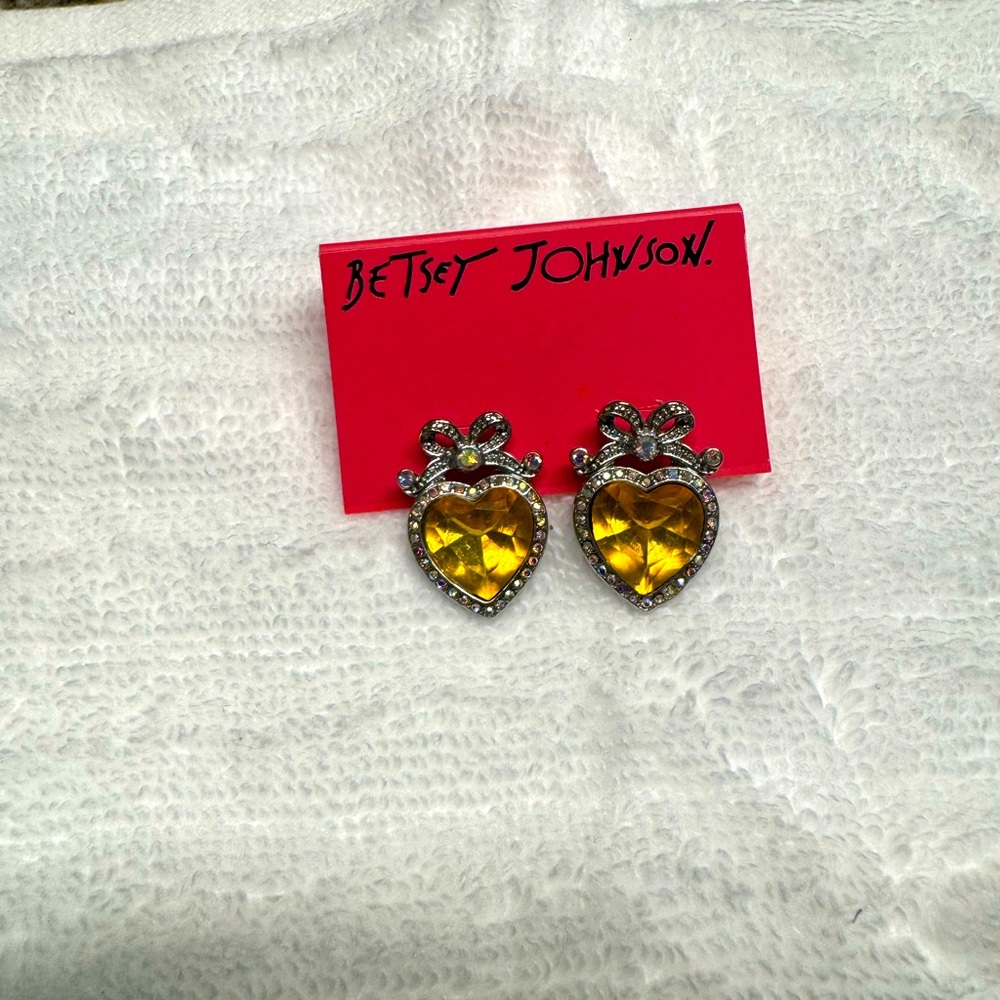 Betsey Johnson’s Heart Stud earrings